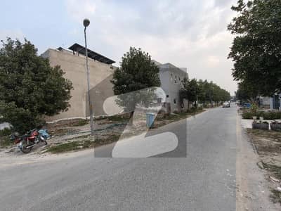 لو کاسٹ ۔ بلاک سی لو کاسٹ سیکٹر,بحریہ آرچرڈ فیز 2,بحریہ آرچرڈ,لاہور میں 5 مرلہ رہائشی پلاٹ 76.0 لاکھ میں برائے فروخت۔