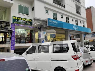 ڈی ۔ 17 اسلام آباد میں 1 کمرے کا 3 مرلہ فلیٹ 55.0 لاکھ میں برائے فروخت۔