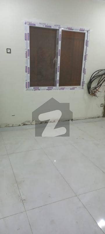 نارتھ کراچی ۔ سیکٹر 11اے نارتھ کراچی,کراچی میں 9 کمروں کا 10 مرلہ مکان 4.0 کروڑ میں برائے فروخت۔