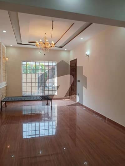 10 Marla House Sale In Nasheman Iqbal