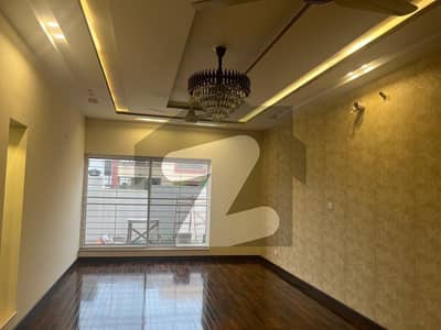 فضائیہ ہاؤسنگ سکیم فیز 1 فضائیہ ہاؤسنگ سکیم,لاہور میں 5 کمروں کا 10 مرلہ مکان 4.3 کروڑ میں برائے فروخت۔ فضائیہ ہاؤسنگ سکیم فیز 1 فضائیہ ہاؤسنگ سکیم,لاہور میں 5 کمروں کا 10 مرلہ مکان 4.3 کروڑ میں برائے فروخت۔