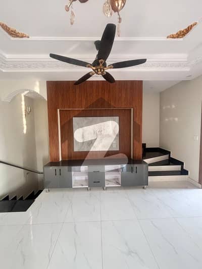 7 Marla House For Sale In Abubakr Block Prime Location