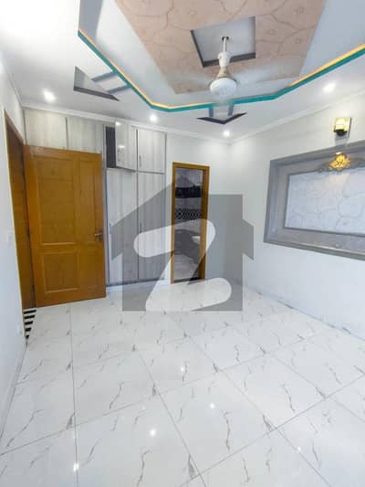 جی ۔ 14/4 جی ۔ 14,اسلام آباد میں 2 کمروں کا 4 مرلہ بالائی پورشن 60.0 ہزار میں کرایہ پر دستیاب ہے۔