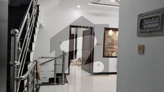 جی ۔ 13 اسلام آباد میں 2 کمروں کا 7 مرلہ زیریں پورشن 85.0 ہزار میں کرایہ پر دستیاب ہے۔