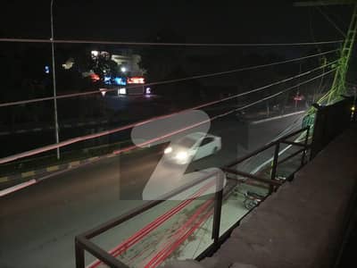 مسلم ٹاؤن لاہور میں 3 کمروں کا 5 مرلہ فلیٹ 1.2 لاکھ میں کرایہ پر دستیاب ہے۔