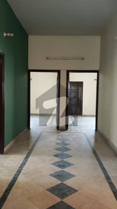 پاکستان ٹاؤن - فیز 1 پاکستان ٹاؤن,اسلام آباد میں 4 کمروں کا 1 کنال بالائی پورشن 72.0 ہزار میں کرایہ پر دستیاب ہے۔