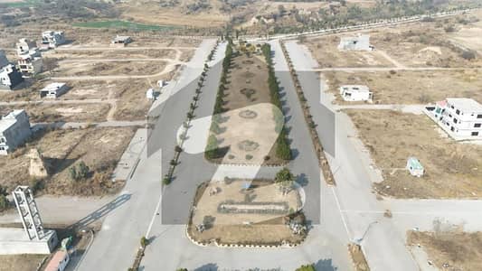 1 Kanal plot For sale in CBR Town Phase 2 Block A