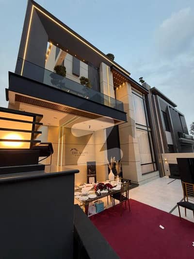 10 Marla Luxurious Designer Modern House For Sale BahriaTowan Lahore