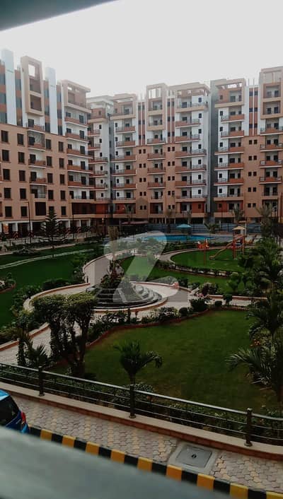 کینٹ ویو لوجز ملیر لِنک ٹُو سُپر ہائی وے,کراچی میں 2 کمروں کا 4 مرلہ فلیٹ 1.05 کروڑ میں برائے فروخت۔