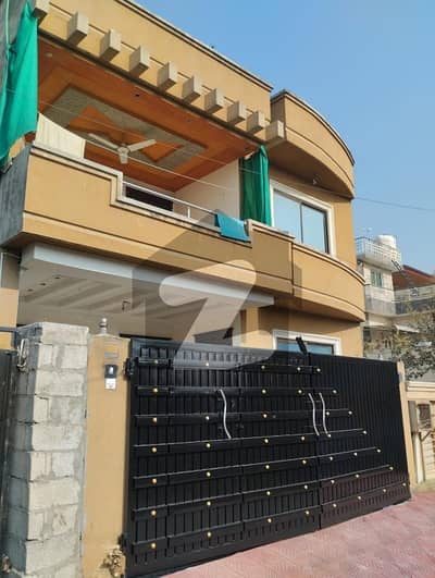 Beautiful New House: East-Open Face