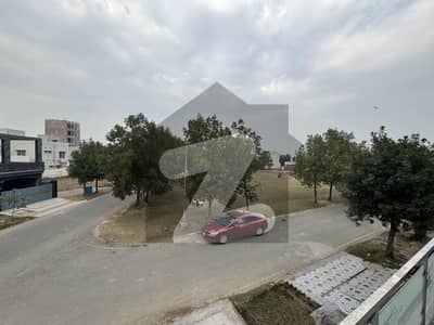 بحریہ آرچرڈ لاہور میں 4 کمروں کا 7 مرلہ مکان 2.4 کروڑ میں برائے فروخت۔