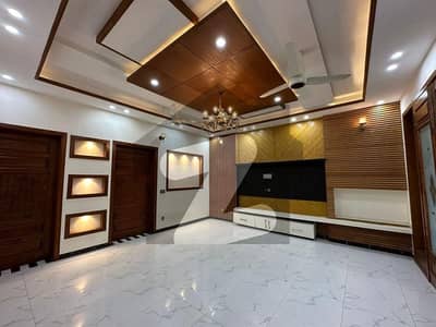 8 Marla Upper Portion Available For Rent Usman Block Gase Available Bahria Town Lahore