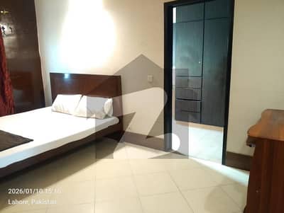 DHA Phase 4 Kanal 1 Bed Bath Share Kitchen TVL Fully Furnished Only boys For Rent