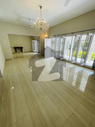 E7 2 kanal house available for rent