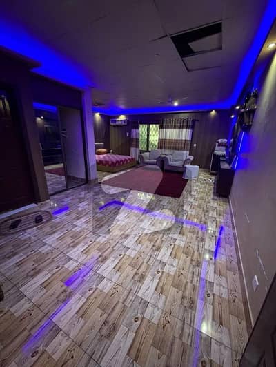 F10/2 Beautiful location Size 666 Sy Liveable Condition