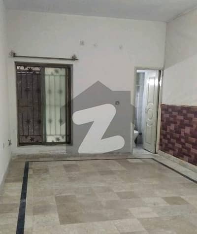 Ready To Rent A Upper Portion 1500 Square Feet In I-10 I-10