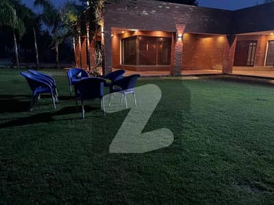 بیدیاں روڈ لاہور میں 3 کمروں کا 8 کنال فارم ہاؤس 10.0 کروڑ میں برائے فروخت۔