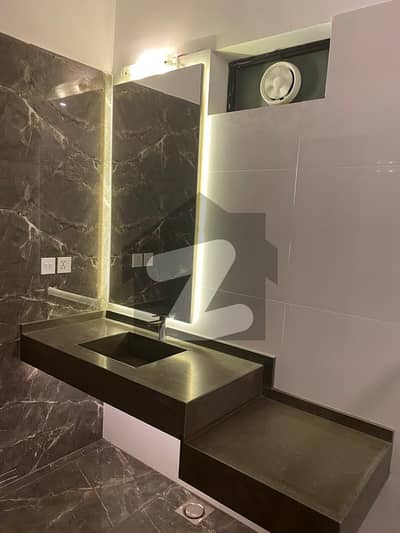 پی ای سی ایچ ایس بلاک 3 پی ای سی ایچ ایس,جمشید ٹاؤن,کراچی میں 5 کمروں کا 12 مرلہ مکان 4.0 لاکھ میں کرایہ پر دستیاب ہے۔