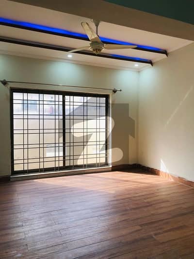 بحریہ ٹاؤن فیز 8 ۔ عثمان بلاک بحریہ ٹاؤن فیز 8 ۔ سفاری ویلی,بحریہ ٹاؤن فیز 8,بحریہ ٹاؤن راولپنڈی,راولپنڈی میں 3 کمروں کا 7 مرلہ بالائی پورشن 45.0 ہزار میں کرایہ پر دستیاب ہے۔