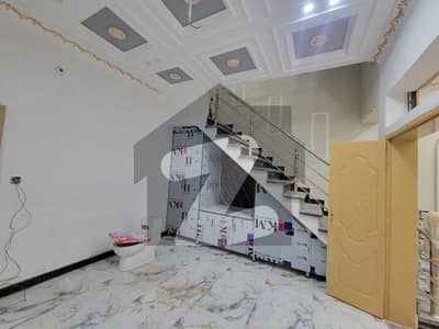 کینال بینک ہاؤسنگ سکیم لاہور میں 4 کمروں کا 3 مرلہ مکان 1.6 کروڑ میں برائے فروخت۔