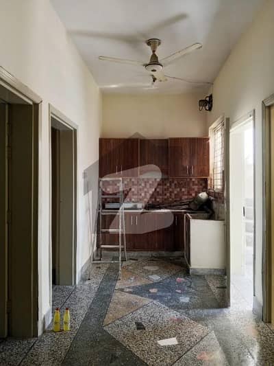 5 Marla Ground Portion For Rent in Judicial Colony