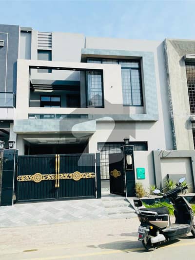 5 Marla Brand New House for Sale in Jinnah Block Bahria Town Lahore
