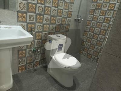 غالب سٹی فیصل آباد میں 3 کمروں کا 2 مرلہ مکان 95.0 لاکھ میں برائے فروخت۔