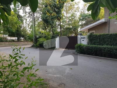 40 Marla Bungalow For Sale At Prime Location Besides ROMI Park.