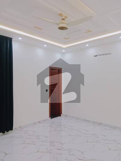 سٹی ہاؤسنگ سوسائٹی گوجرانوالہ میں 5 کمروں کا 10 مرلہ مکان 1.1 لاکھ میں کرایہ پر دستیاب ہے۔