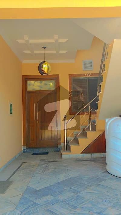 ائیرپورٹ ہاؤسنگ سوسائٹی - سیکٹر 4 ائیرپورٹ ہاؤسنگ سوسائٹی,راولپنڈی میں 4 کمروں کا 5 مرلہ مکان 2.1 کروڑ میں برائے فروخت۔