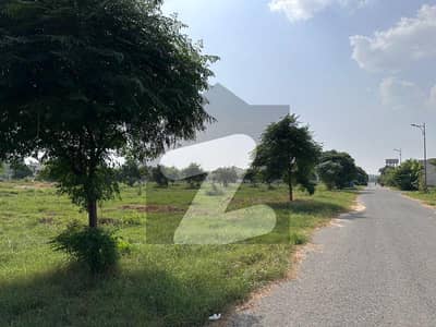 197 + 198-D, 4-KANAL TOP LOCATION RESIDENTIAL PLOT AVAILABLE FOR SALE