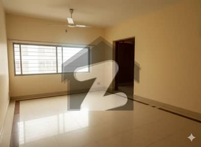 ڈی ایچ اے فیز 6 ڈی ایچ اے ڈیفینس,کراچی میں 5 کمروں کا 2 کنال مکان 25.0 کروڑ میں برائے فروخت۔