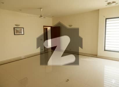 ULTRA-PRIME 1000 SQ. YARDS OLD BUNGALOW DHA PHASE VI 14th Street | Elite Neighborhood