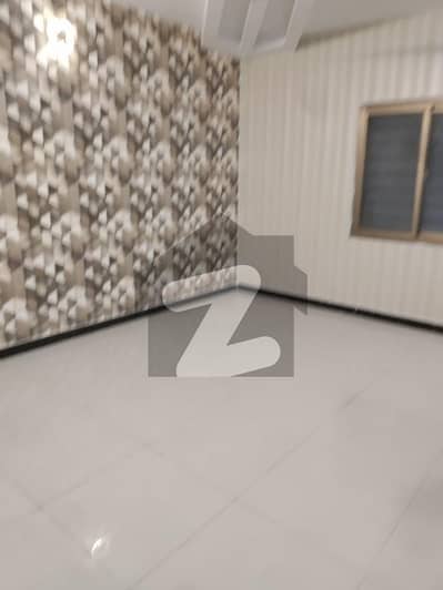 پی ای سی ایچ ایس بلاک 6 پی ای سی ایچ ایس,جمشید ٹاؤن,کراچی میں 8 کمروں کا 8 مرلہ مکان 5.5 کروڑ میں برائے فروخت۔