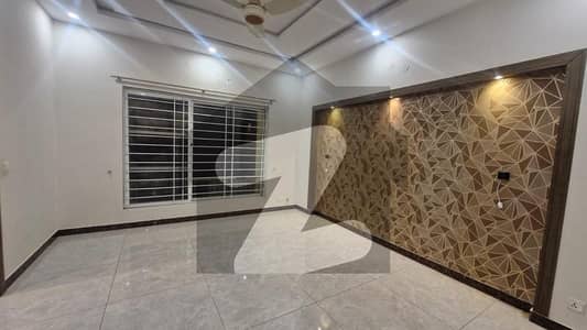 بحریہ گرینز۔ اوورسیز انکلیو - سیکٹر 2 بحریہ گرینز۔ اوورسیز انکلیو,بحریہ ٹاؤن فیز 8,بحریہ ٹاؤن راولپنڈی,راولپنڈی میں 5 کمروں کا 12 مرلہ مکان 1.2 لاکھ میں کرایہ پر دستیاب ہے۔