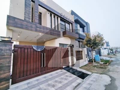 DHA phase 6 5 Marla full House for rent