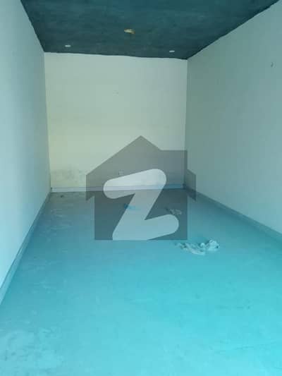 کینٹ لاہور میں 1 مرلہ دکان 2.0 لاکھ میں کرایہ پر دستیاب ہے۔