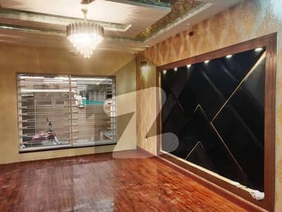 بحریہ ٹاؤن رفیع بلاک بحریہ ٹاؤن سیکٹر ای,بحریہ ٹاؤن,لاہور میں 3 کمروں کا 10 مرلہ بالائی پورشن 60.0 ہزار میں کرایہ پر دستیاب ہے۔