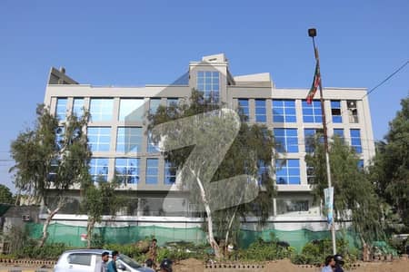 شاہراہِ قائدین کراچی میں 10 مرلہ دفتر 4.5 لاکھ میں کرایہ پر دستیاب ہے۔