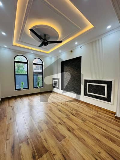 5 Marla Brand New House For Rent