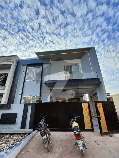 جناح گارڈنز ایف ای سی ایچ ایس,اسلام آباد میں 4 کمروں کا 8 مرلہ مکان 2.75 کروڑ میں برائے فروخت۔ جناح گارڈنز ایف ای سی ایچ ایس,اسلام آباد میں 4 کمروں کا 8 مرلہ مکان 2.75 کروڑ میں برائے فروخت۔