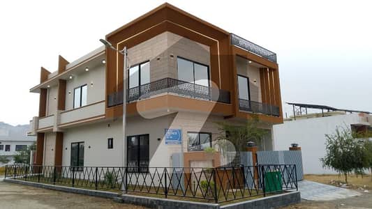 ایم پی سی ایچ ایس ۔ ملٹی گارڈنز بی ۔ 17,اسلام آباد میں 7 کمروں کا 8 مرلہ مکان 3.78 کروڑ میں برائے فروخت۔