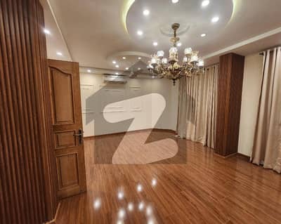 Renovated 1 Kanal 5 Bedroom House