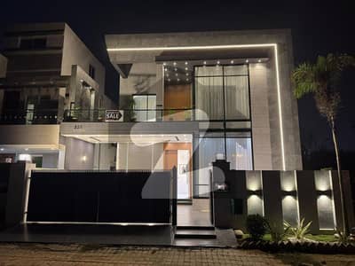 10 Marla house offers a premium lifestyle in the heart of Bahria Town Lahore. Designed for those who appreciate luxury and comfort