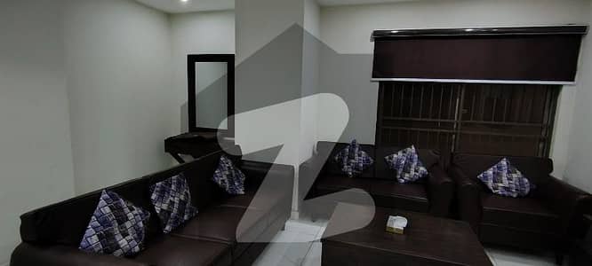 گلبرگ لاہور میں 1 کمرے کا 3 مرلہ فلیٹ 1.5 لاکھ میں کرایہ پر دستیاب ہے۔