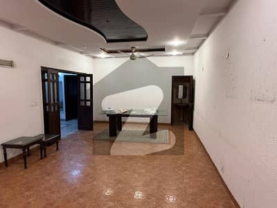 12 Marla Portion Available On Rent For Silent Office