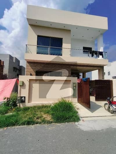 میٹرو سٹی جی ٹی روڈ,لاہور میں 3 کمروں کا 5 مرلہ مکان 1.3 کروڑ میں برائے فروخت۔