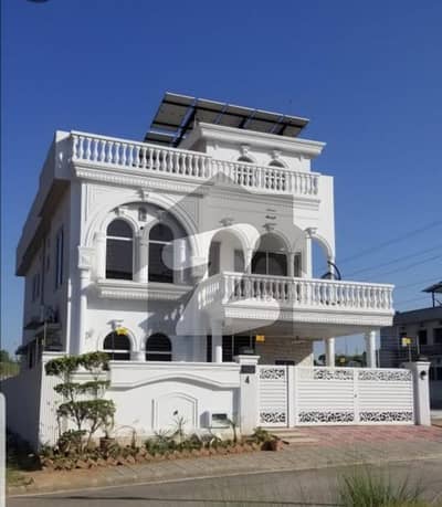 11 Marla Upper Portion (1612 Sqft Covered Area) Of A Spanish Styled House