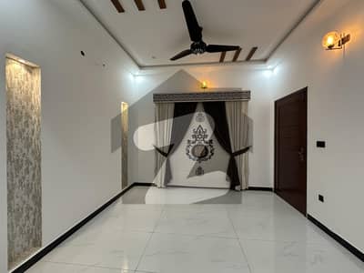 کینال گارڈن لاہور میں 3 کمروں کا 5 مرلہ مکان 1.75 کروڑ میں برائے فروخت۔