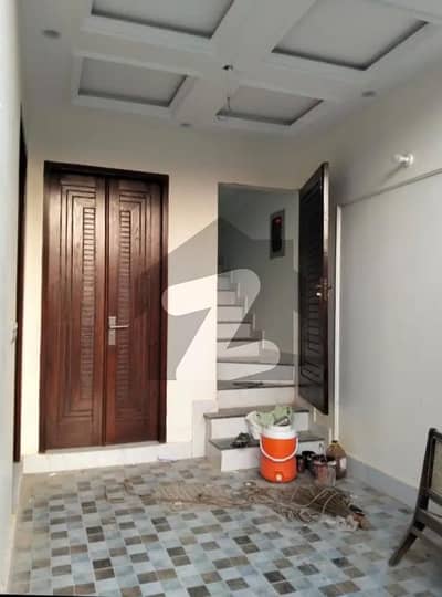 جوبلی ٹاؤن لاہور میں 4 کمروں کا 3 مرلہ مکان 1.3 کروڑ میں برائے فروخت۔